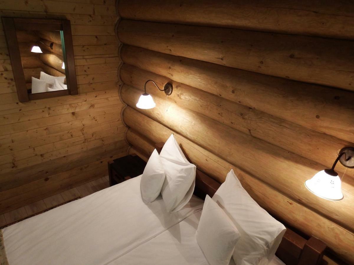Отель Casa Din Vale Sacuieu Экстерьер фото